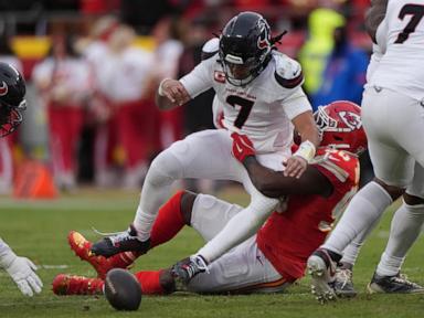 Mahomes and Kelce help Chiefs to a 23-14 win over Texans and another AFC title game trip