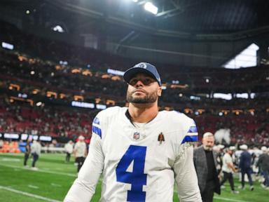 Dak Prescott is seeking another opinion before season-ending surgery on hamstring, AP source says