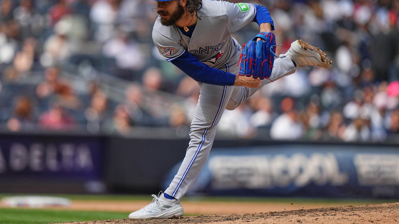 Dylan Cease carries no-hitter into 7th inning as Blue Jays hang on for 4-3 win over Yankees