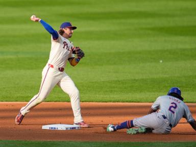 Infield prospect Luisangel Acuña gets 2 hits in big league debut with the Mets