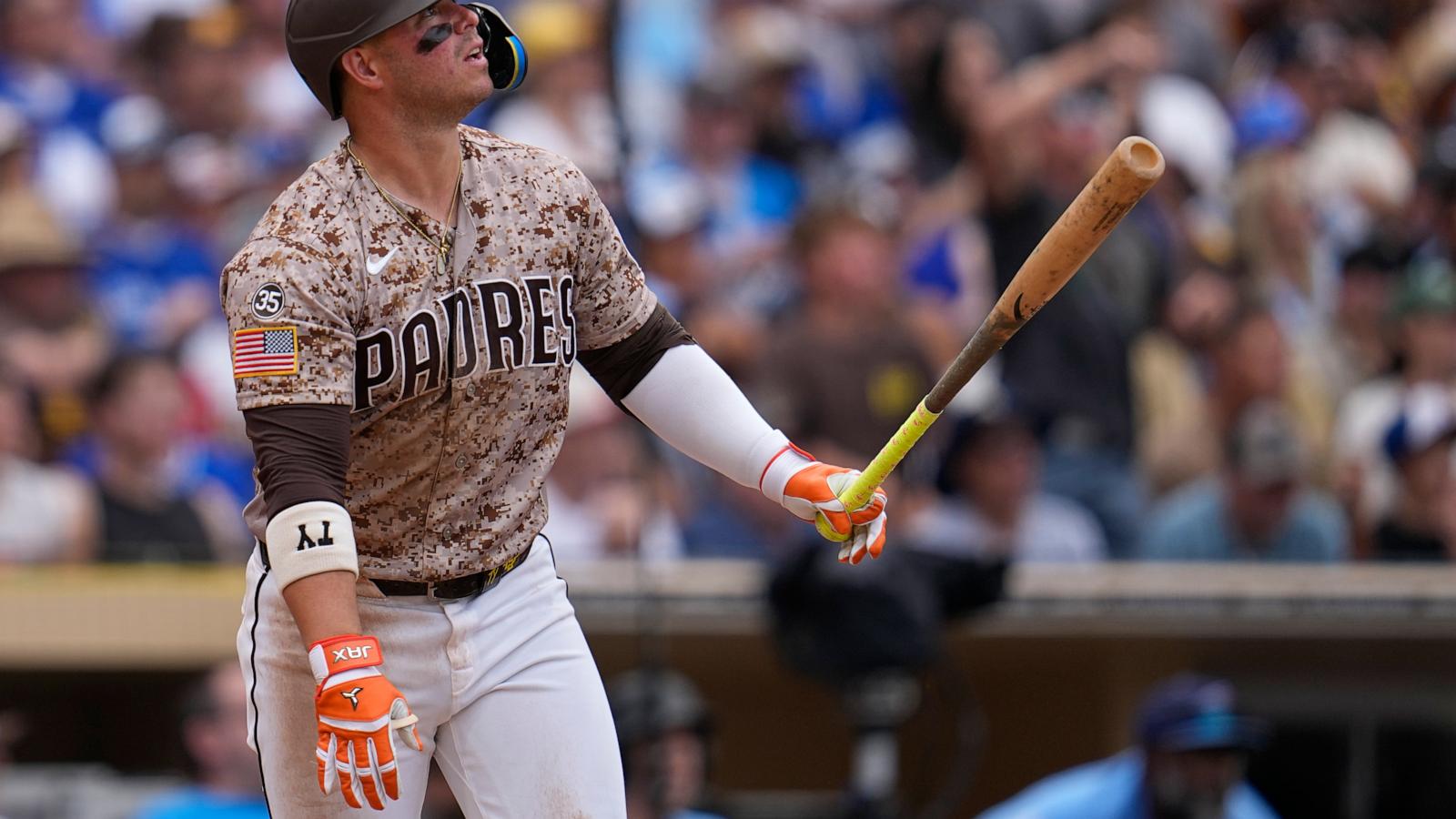 Machado, France spark Padres to 5-4 comeback win over Blue Jays