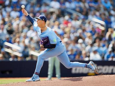 Blue Jays pitcher Bowden Francis has no-hitter through 8 innings against the Mets