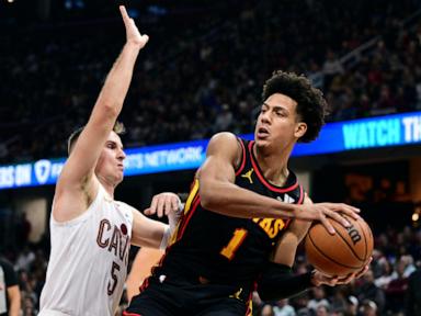 Trae Young's 22 assists help Hawks stun Cavaliers 135-124, only Cleveland's 2nd loss this season