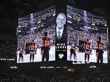 Penguins honor late Hall of Fame broadcaster Mike Lange during emotional pregame ceremony