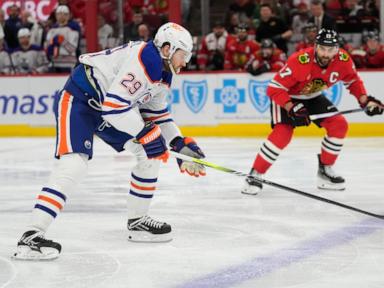 Hyman scores in 3rd period as the Oilers rally past the Blackhawks 4-3