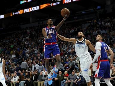 Monk and Fox take over late to lead the Kings past the Timberwolves 115-104