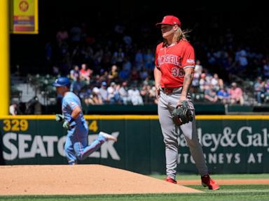 Andrew Heaney earns first win since late July as Rangers beat Angels 7-4