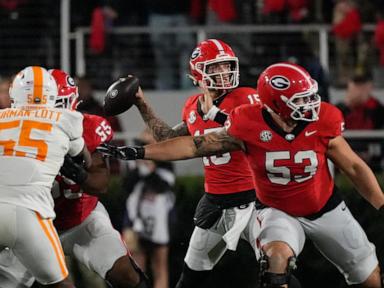 Beck throws for 2 TDs, runs for another to lead No. 11 Georgia past No. 6 Tennessee 31-17