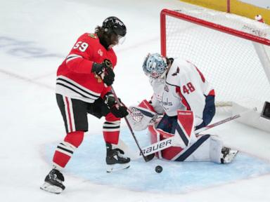 Donato caps Blackhawks comeback, Blackhawks top Capitals 3-2