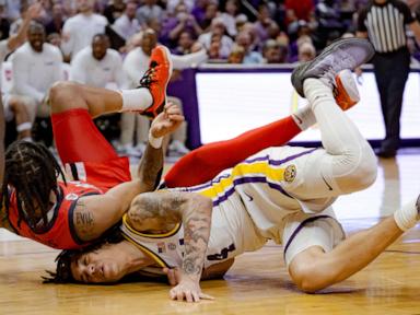 Dre Davis' last-second shot lifts No. 25 Mississippi past LSU 72-70