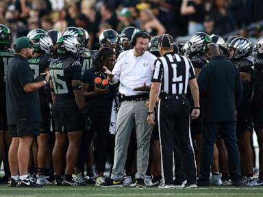 Ejection of Oregon's Traeshon Holden is third this season in FBS for a player spitting on opponent