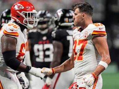 Chiefs tight end Travis Kelce has been instrumental in 3-0 start, even without his usual production