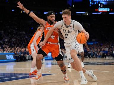 Flagg scores 16 in MSG debut and No. 3 Duke romps to 110-67 blowout of Illinois