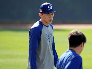 With the Dodgers' organization watching, Roki Sasaki has some success throwing live batting practice