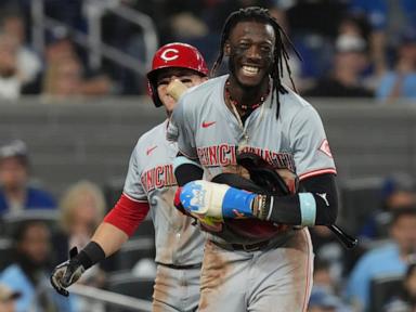 Elly De La Cruz homers and steals 60th base, Reds rally to beat Blue Jays 11-7