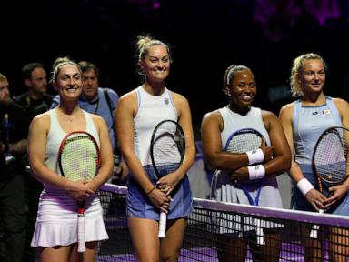 Coco Gauff wins WTA Finals for the first time by rallying to beat Zheng Qinwen