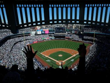 Yankees and Dodgers meet in World Series for 12th time in matchup of Broadway and Hollywood