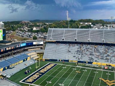 Garrett Greene throws two late TD passes and West Virginia beats Kansas 32-28