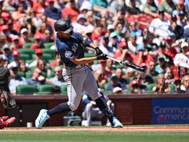Mariners outlast Cardinals 11-9 in game that featured 8 home runs