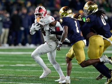 Notre Dame protects home field in new postseason era with 1st playoff win, 27-17 over Indiana