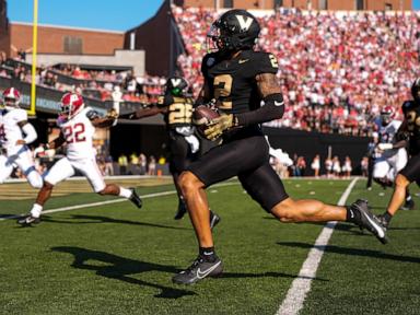 Vanderbilt takes down No. 1 Alabama 40-35 in historic college football victory