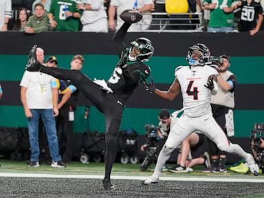 Jets' Garrett Wilson makes a jaw-dropping, 1-handed TD catch vs. Texans