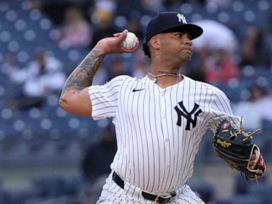 Zach Neto hits first career grand slam, knocks in 6 as Angels beat Yankees 8-2 to split doubleheader