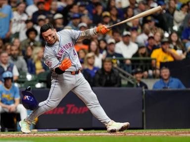 Hoskins' grand slam in 1st inning sparks Brewers to 8-4 victory over Mets