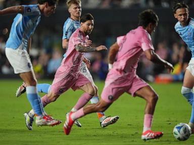 Messi assists on Segovia's late goal, Inter Miami ties New York City FC 2-2 in MLS season opener