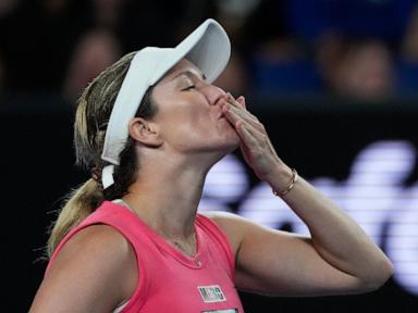 How about that?! Danielle Collins has a back-and-forth with a booing Australian Open crowd