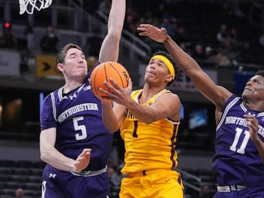 Martinelli scores 28 and Northwestern beats Minnesota 72-64 to begin the Big Ten tourney