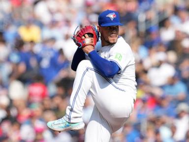 Berríos wins seventh straight start, Guerrero gets 500th RBI as Blue Jays beat Cardinals 7-2