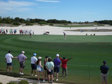 Scottie Scheffler goes on a run of birdies in the Bahamas and leads by 2