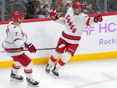 Avalanche score 5 goals in second period and end Hurricanes' 8-game win streak, 6-4