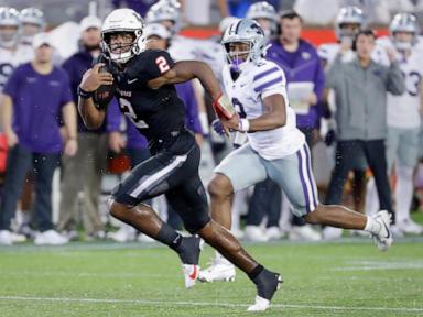 Houston scores twice in 4th quarter, Cougars beat No. 17 Kansas State 24-19