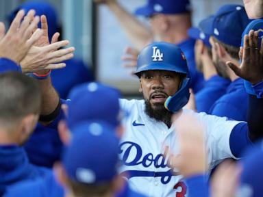 Dodgers set to re-sign outfielder Teoscar Hernández for $66 million over 3 years, AP source says