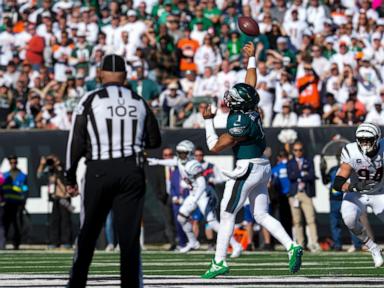 Jalen Hurts and Saquon Barkley help the Eagles run away from the Bengals for a 37-17 win