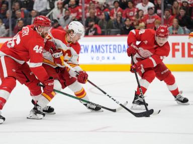 Lucas Raymond scores in OT as Red Wings beat Flames 2-1