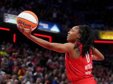 A’ja Wilson becomes the WNBA’s single-season scoring leader, Aces beat Fever for 14th straight time