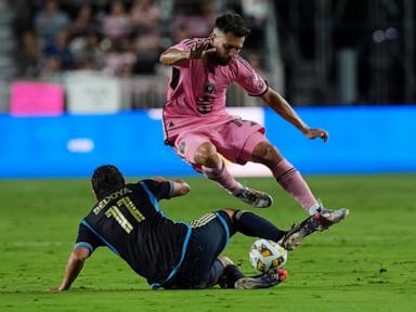 Messi returns and scores twice as Inter Miami defeats Union 3-1