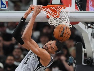 Wembanyama, Fox fuel dominant performance as Spurs beat Rockets for 4th straight victory, 145-120