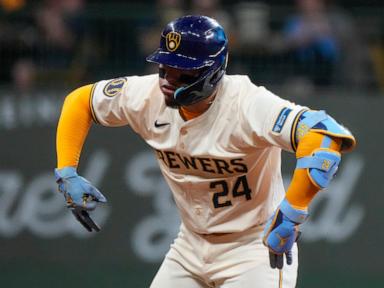 Brewers beat Phillies 6-2 in matchup of NL division leaders