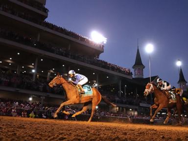Always a Runner wins the 152nd Kentucky Oaks, the first to run under the lights in prime time