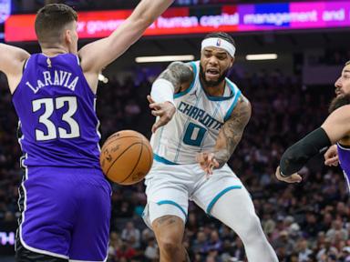 Zach LaVine scores season-high 42 points to help Kings beat Hornets 130-88