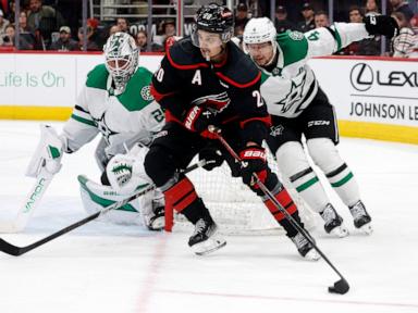 Hurricanes rally with 5-goal third period, beating the Stars 6-4