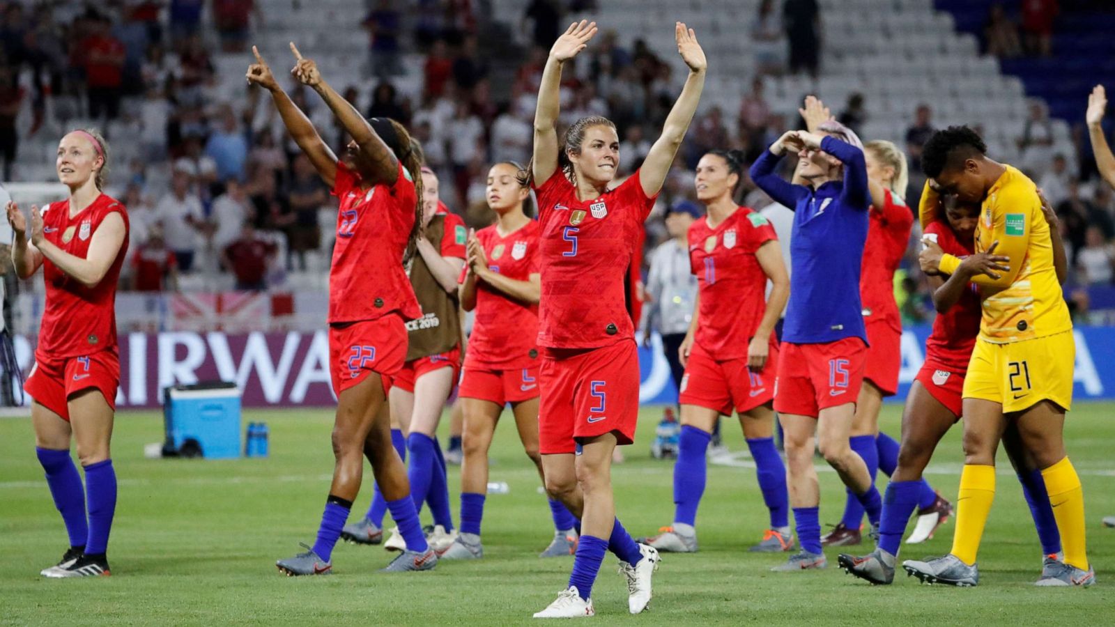 US vs. England in World Cup: US wins as Megan Rapinoe has 'minor strain' -  ABC News