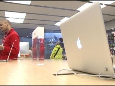 VIDEO: Tech Bytes: Apple Sends Out First Ever Update to Fix Flaw