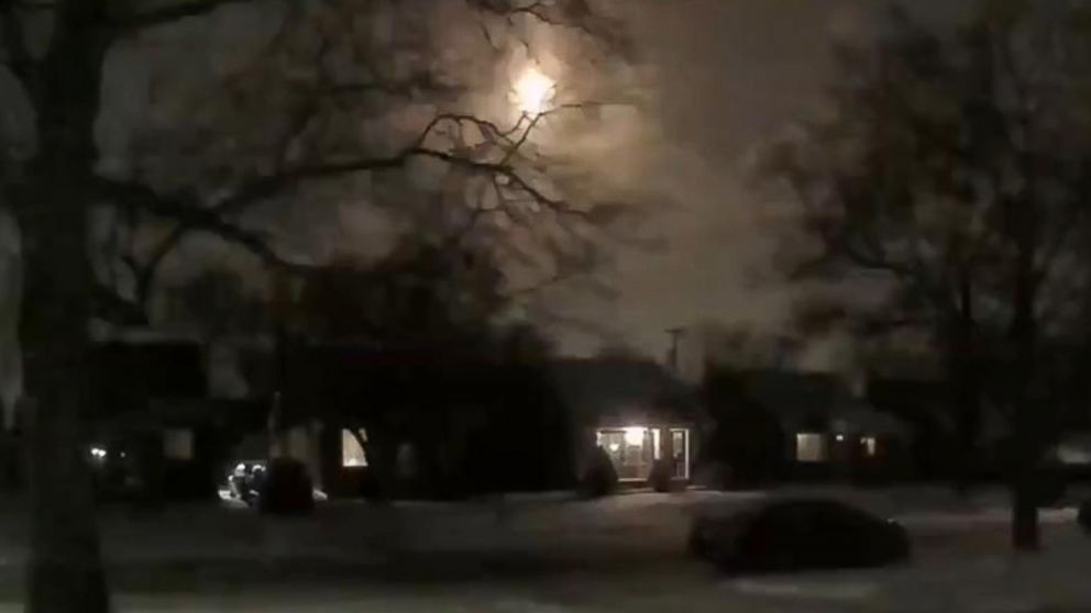 PHOTO: Image taken from video, Jan. 16, 2018, showing the meteor that the National Weather Service tweeted "USGS confirms meteor occurred around 810 pm, causing a magnitude 2.0 earthquake."