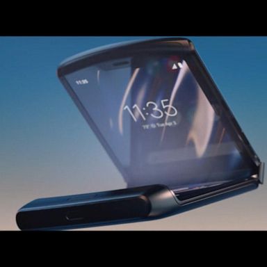 VIDEO: The Motorola raZor is back 