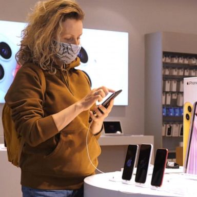 VIDEO: Apple is reportedly ending mask requirements for vaccinated customers at most stores